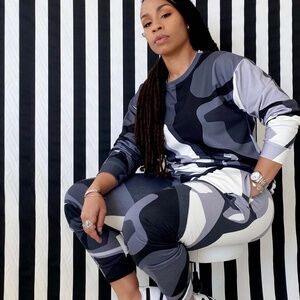 Meet your Posher, Little Green Closet